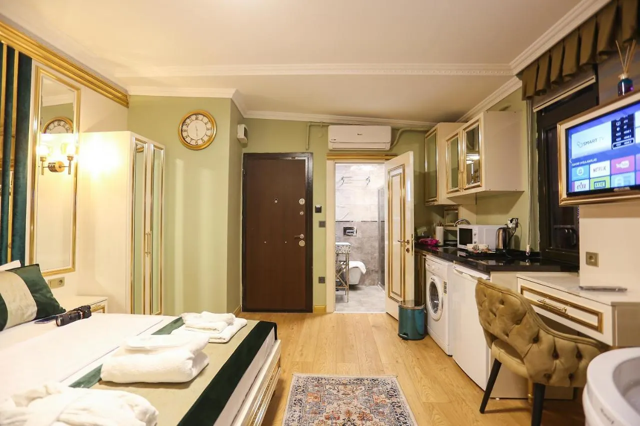White Moon Hotel Suites アパートホテル イスタンブール
